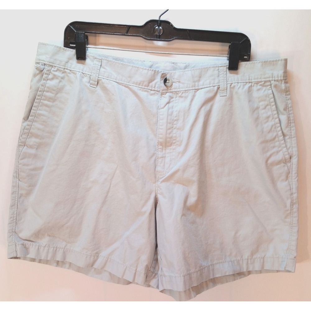 Columbia PFG Men's Shorts, Sz 38, Light Gray